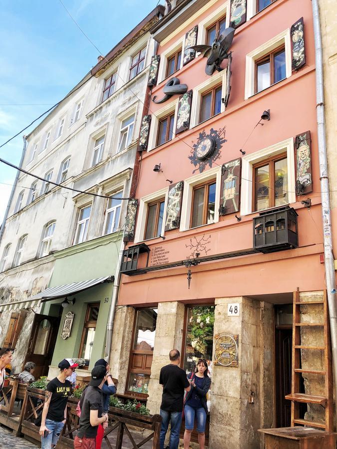 Apartments Near Rynok Square On Staroyevreyska And Fedorova Streets Lviv Exterior photo
